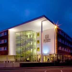 holiday-inn-express-chester-racecourse.hotelsin-chester.com/